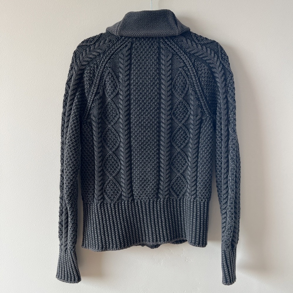 L.L. Bean Signature Heavy Cable Knit Shawl Fisherman Gray Women's Med Sweater - Picture 8 of 9